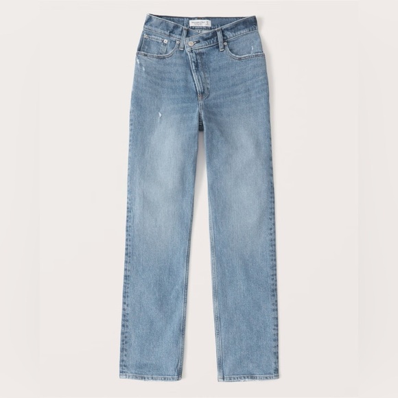 Abercrombie Ultra High Rise 90s Straight Criss-Cross Jean in Medium Wash - Picture 2 of 5